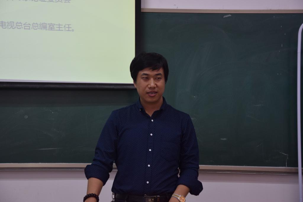 黄建军副经理代表导师发言