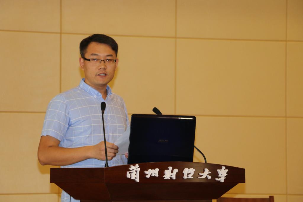 教师代表张金溪老师发言